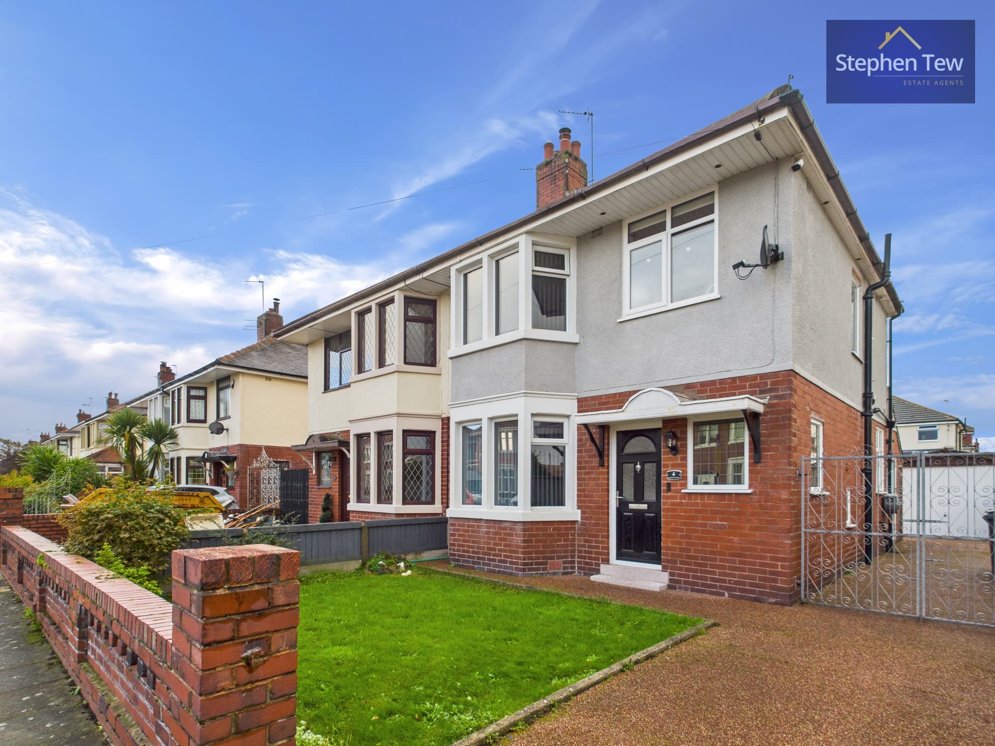 Longridge Avenue, Blackpool, Blackpool, FY4 3QN