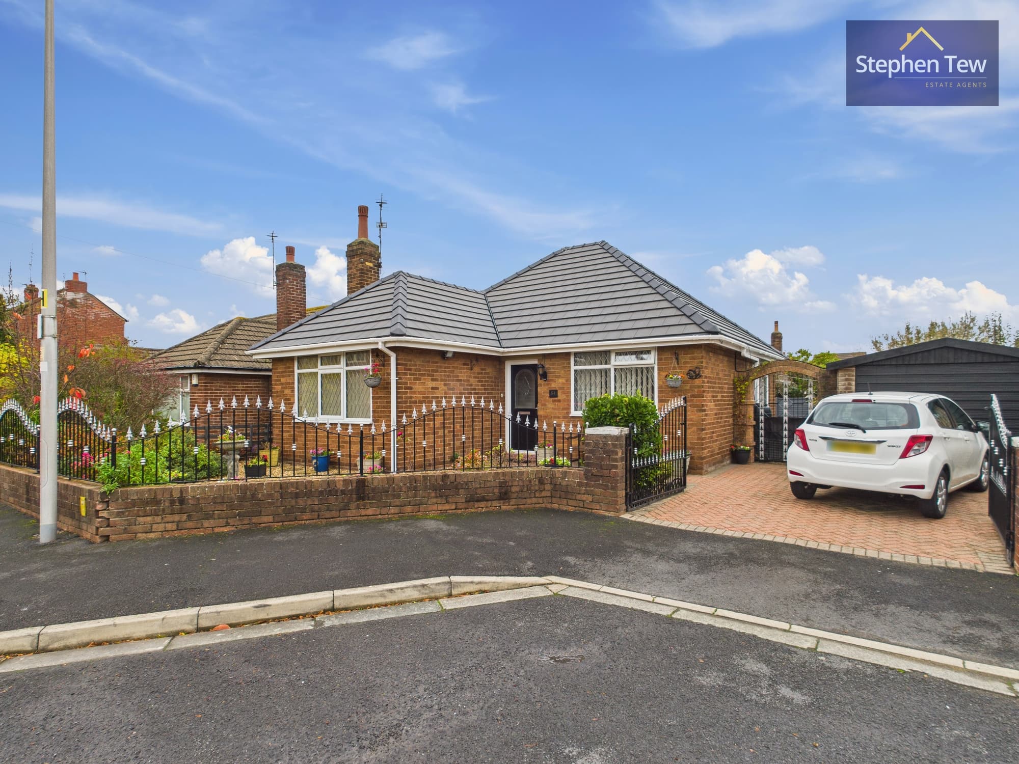 Hathaway, Blackpool, Blackpool, FY4 4AB