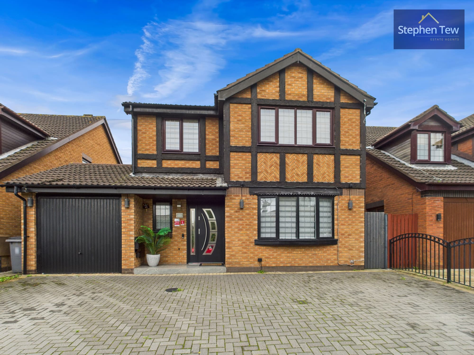 Burbank Close, Blackpool, Blackpool, FY4 5LS