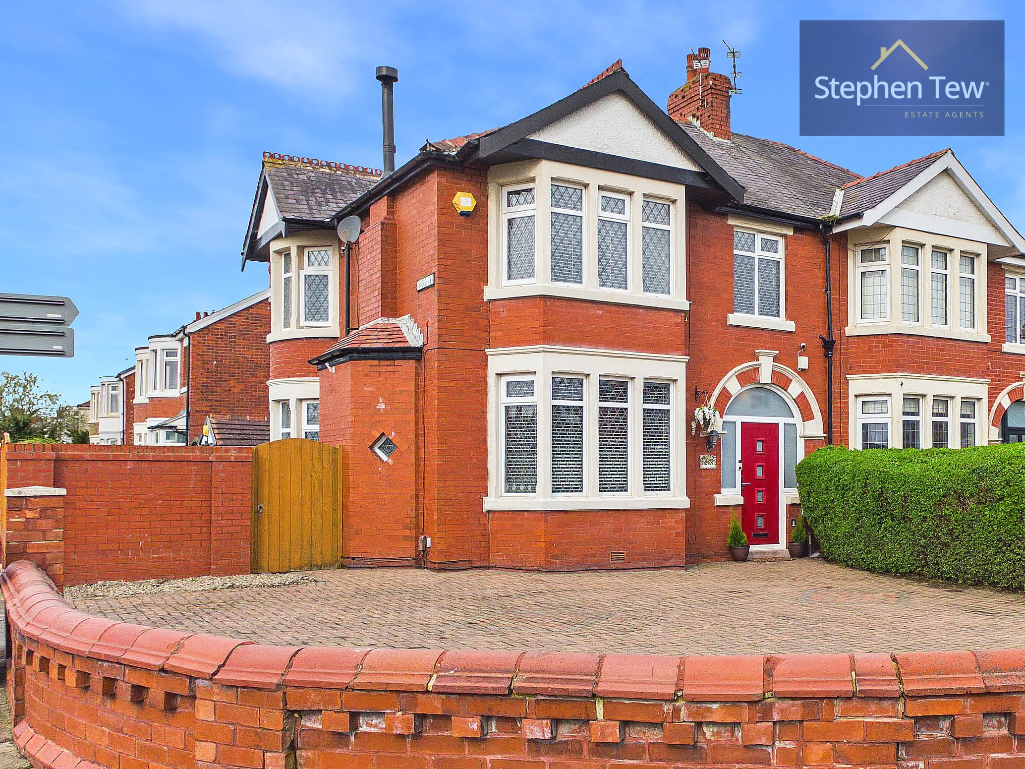 St. Annes Road, Blackpool, Blackpool, FY4 2BL