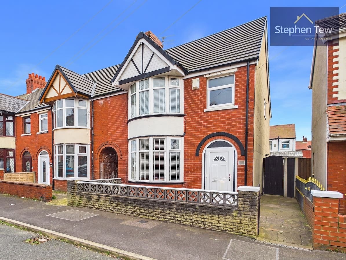 Hemingway, Blackpool, Blackpool, FY4 3DR