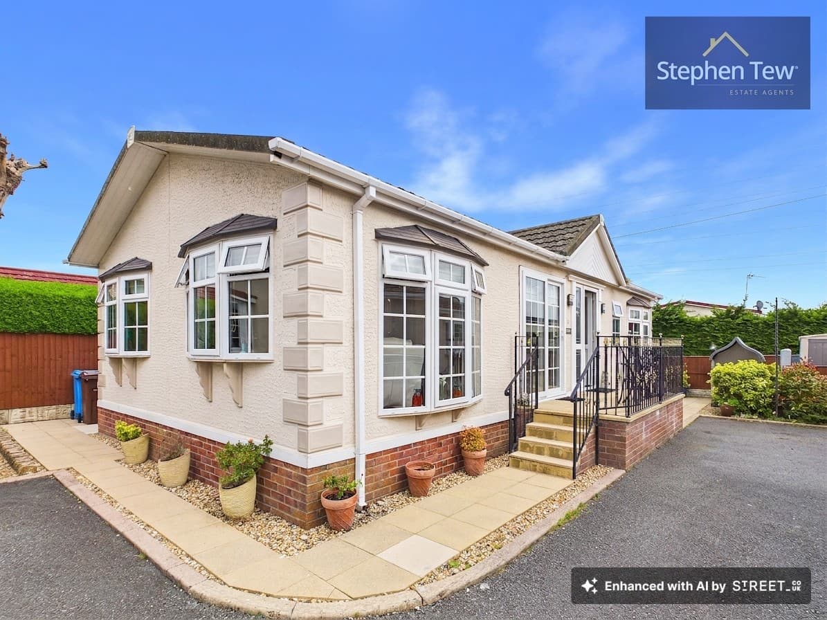 Sanraya Avenue Lyndale Residential Park, Blackpool, Blackpool, FY4 5NF