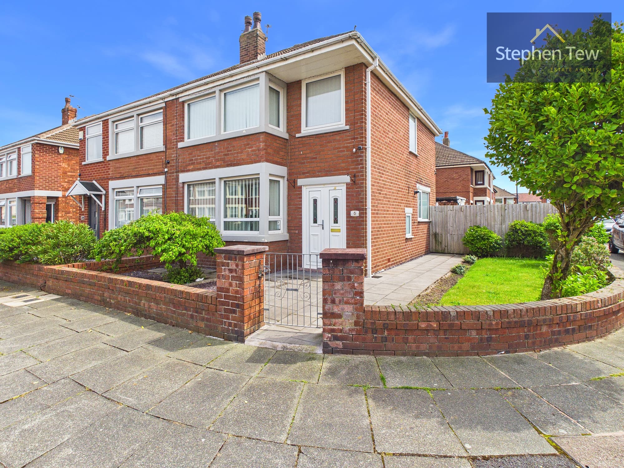 Helens Close, Blackpool, Blackpool, FY4 3QE