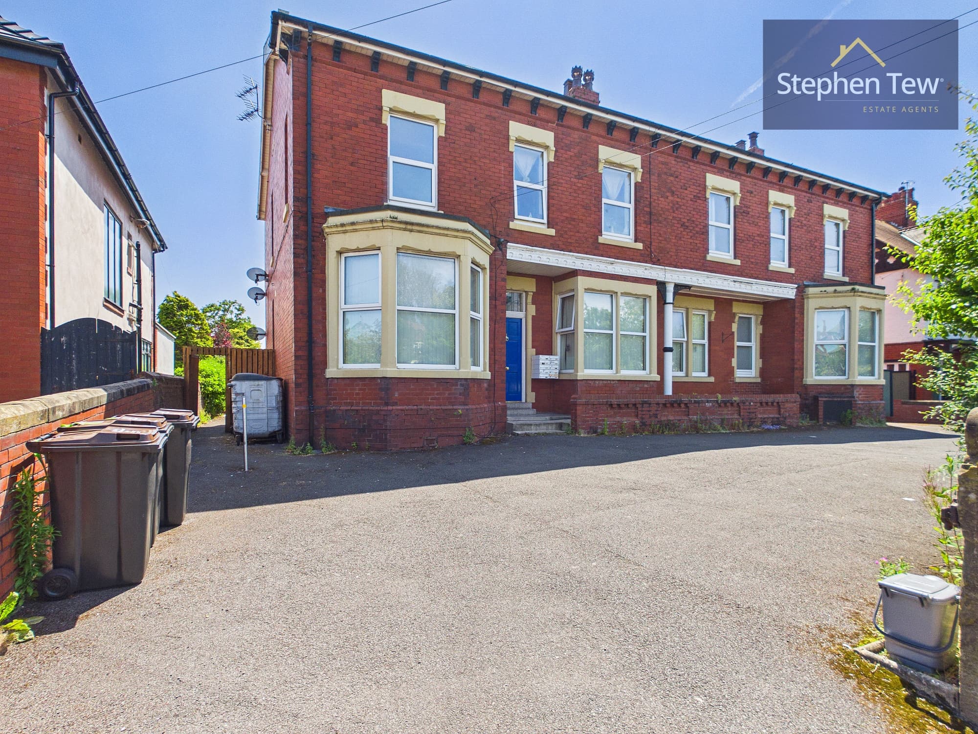 Flat 10, Newton Court 91-93 Newton Drive, Blackpool, Blackpool, FY3 8LX