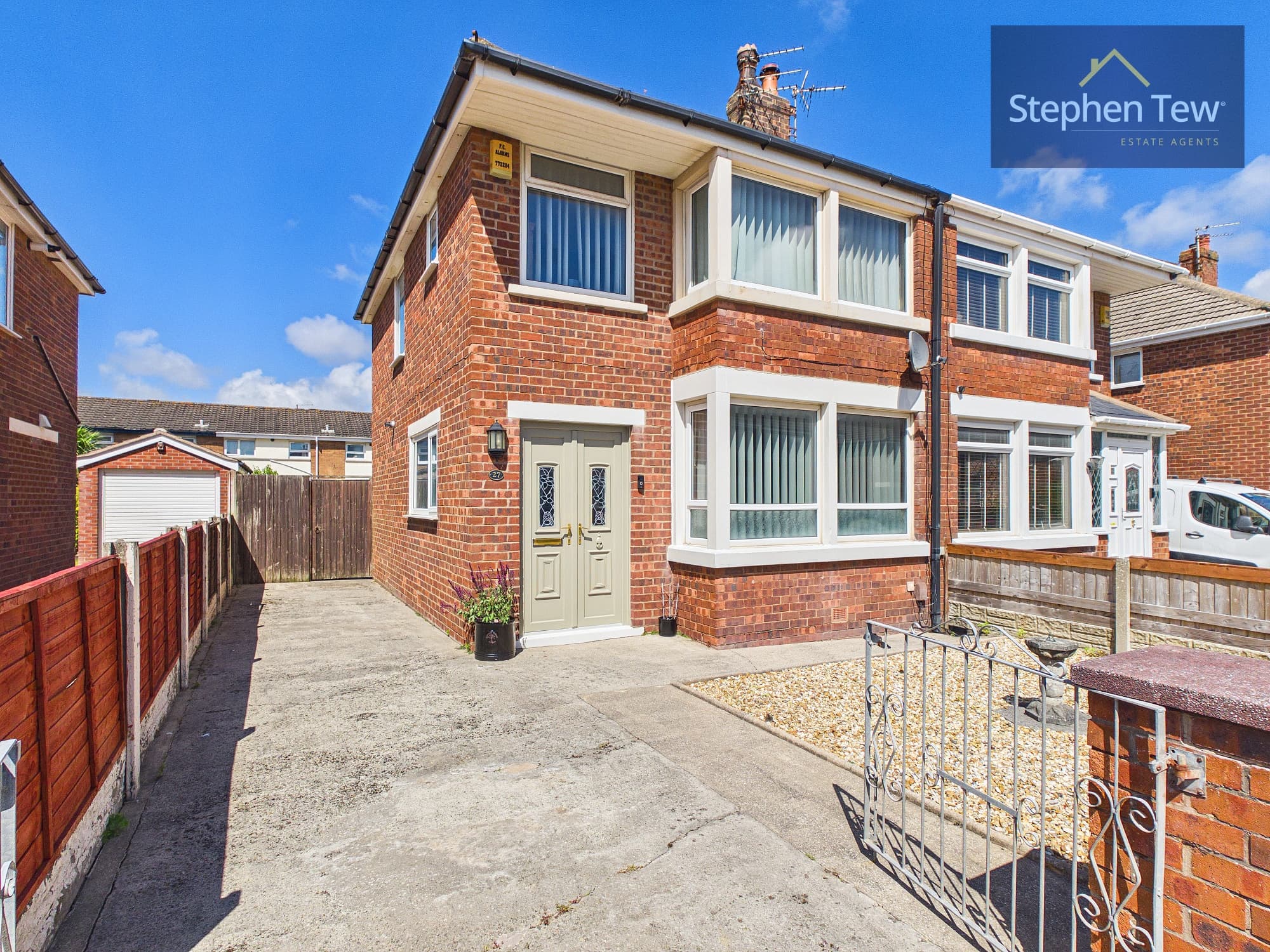 Helens Close, Blackpool, Blackpool, FY4 3QD
