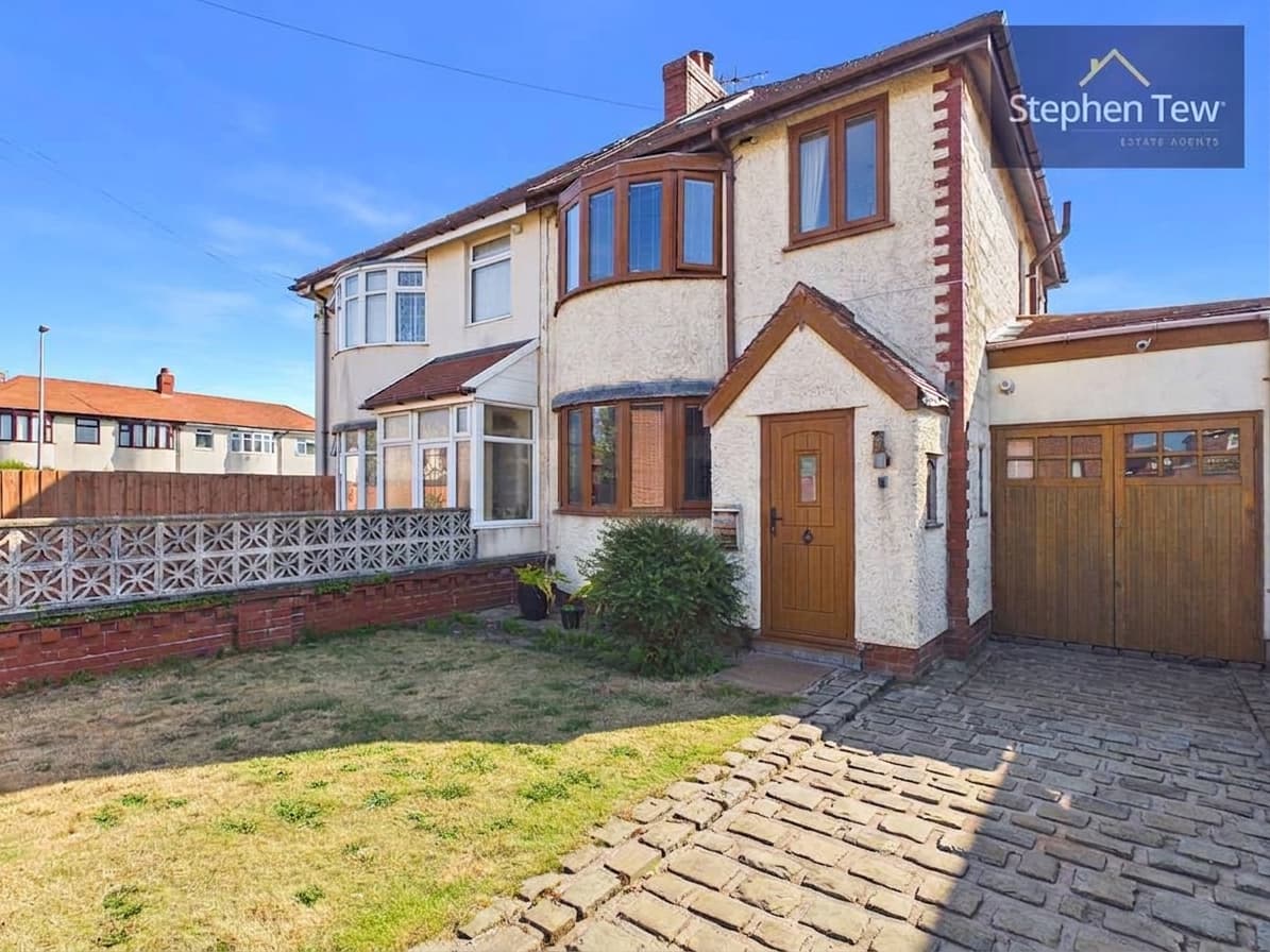 Alderley Avenue, Blackpool, Blackpool, FY4 1QF