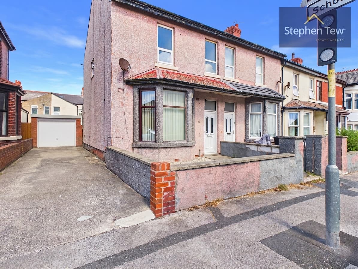 Warley Road, Blackpool, Blackpool, FY1 2LN