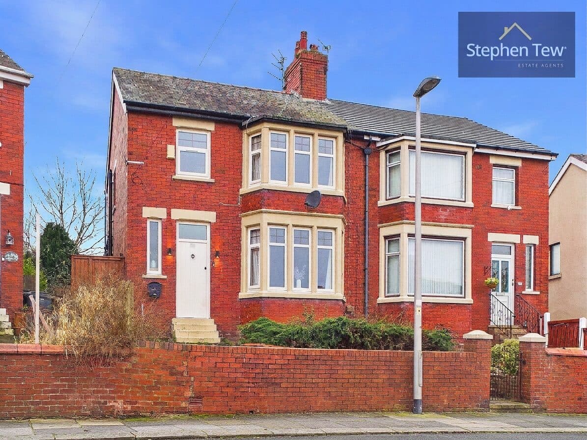 Birchway Avenue, Blackpool, Blackpool, FY3 8EY