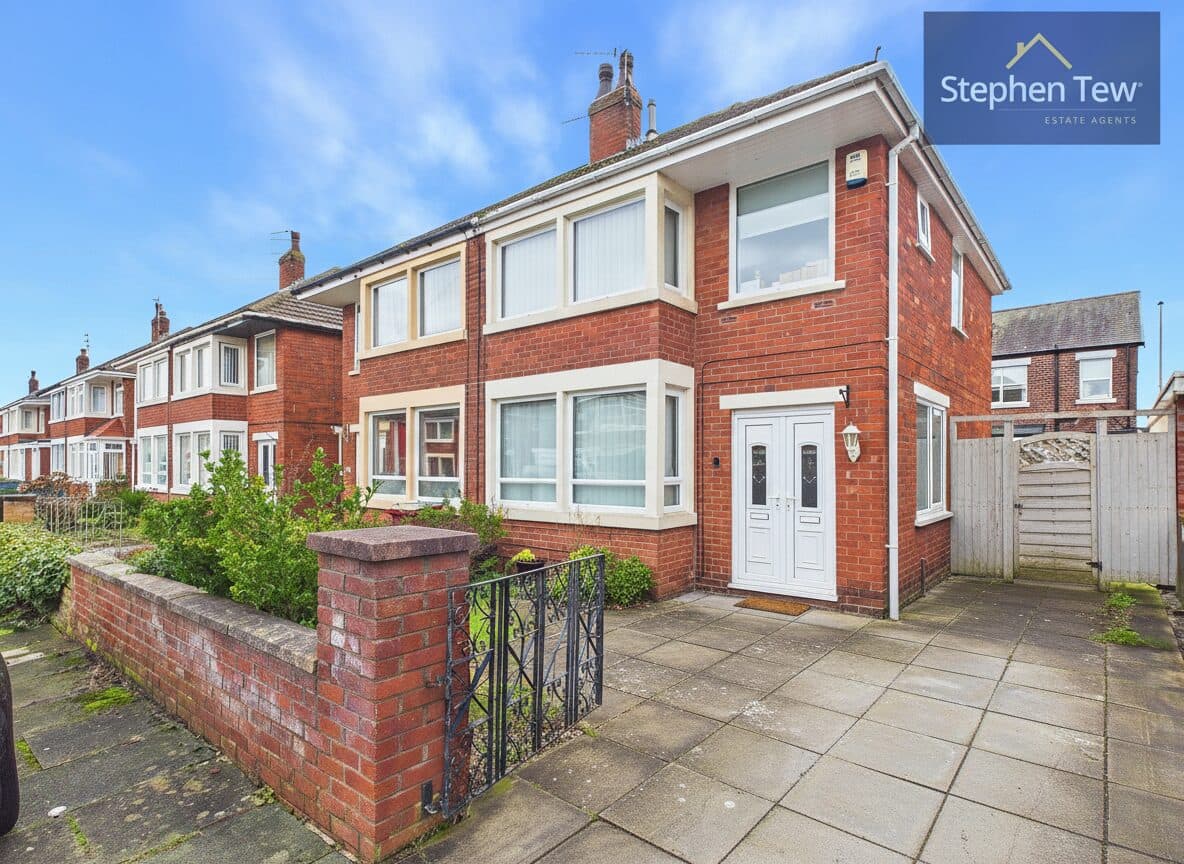 Houseman Place, Blackpool, Blackpool, FY4 5AE