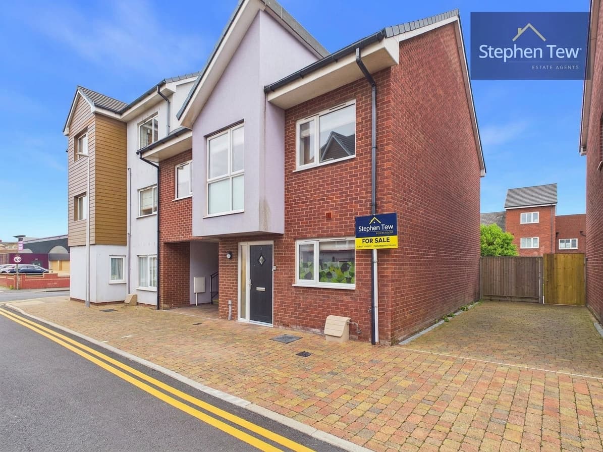 Robinson Road, Blackpool, Blackpool, FY1 5FG