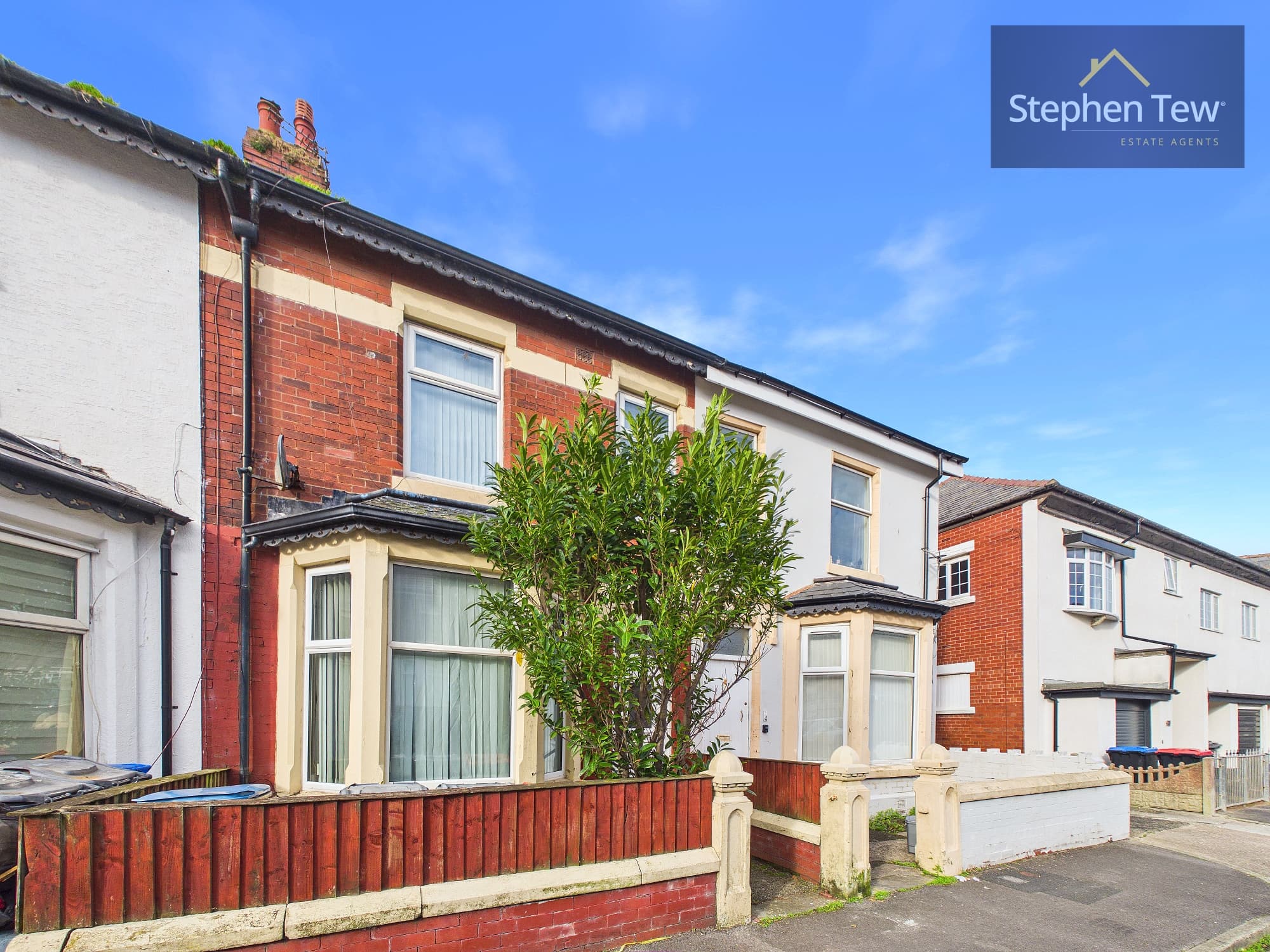 Top Floor Flat, 6 Beach Avenue, Thornton-Cleveleys, FY5 1ED