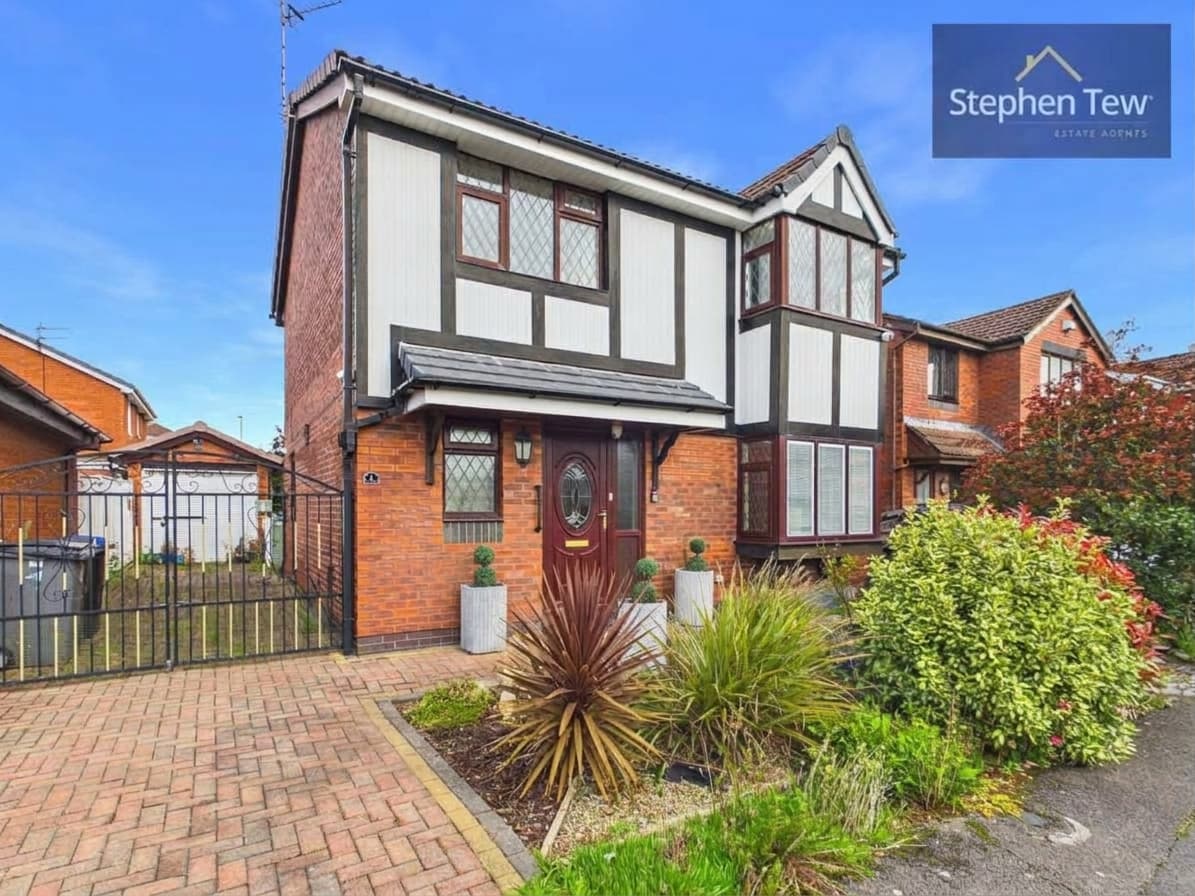 Lowfield Road, Blackpool, FY4 5BJ