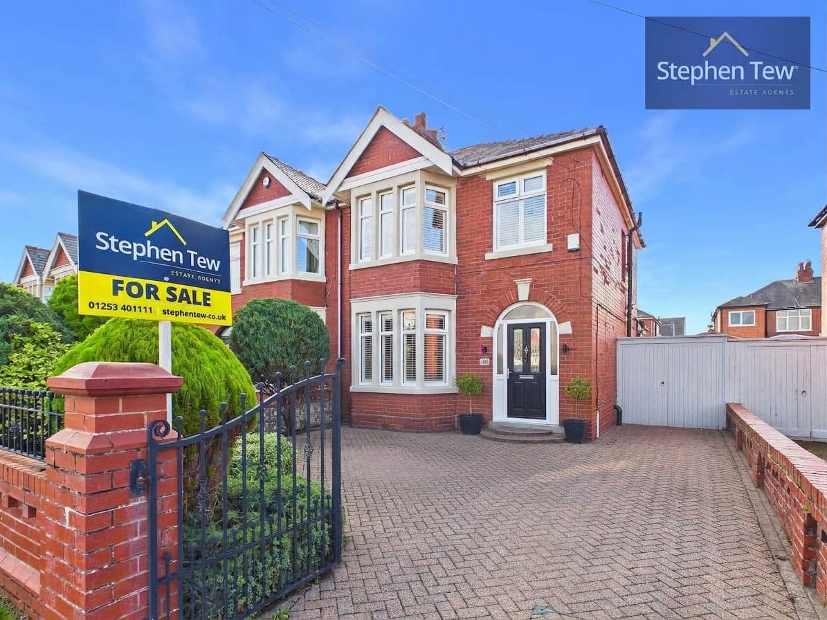 St. Lukes Road, Blackpool, Blackpool, FY4 2EH
