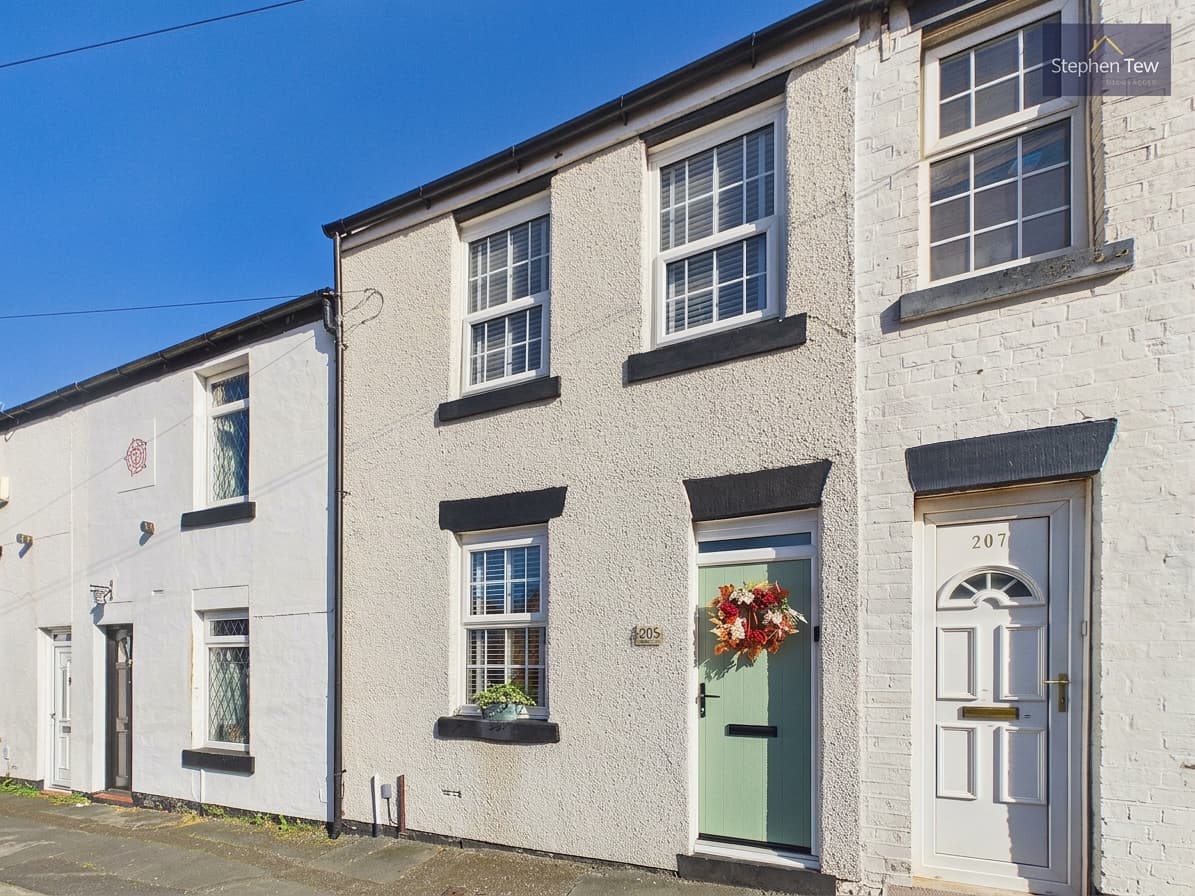 Layton Road, Blackpool, FY3 8ES